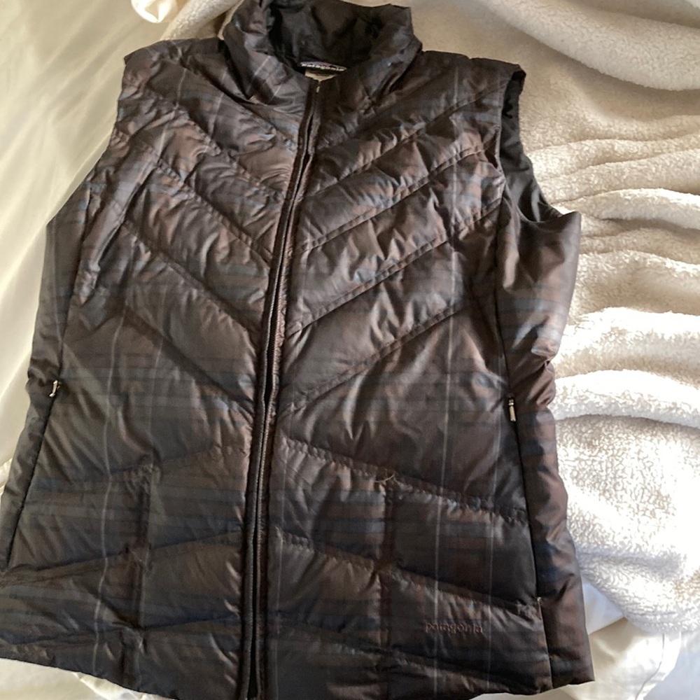 Women’s Patagonia puffer vest